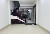 Bán nhà pháo đài láng, 50m2, 5 tầng, mặt tiền 5,2m giá 21tỷ