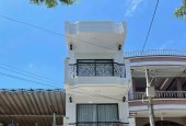 Bán Nhà 3 tầng mặt tiền đường Trịnh Phong, p. Tân Lập, tp. Nha Trang