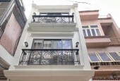 Nhà Đường Nguyễn Đình Chiểu Phường 4 Quận 3.