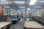 Do bầu sắp sinh nên e cần sang lại clb bida