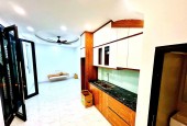 NHÀ MỚI- Ở LUÔN FULL NỘI THẤT PHUC LỢI- LOGN BIÊN, 30M2, 5 TẦNG,4.2 TỶ.