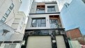 Nhà Cho Thuê Hoàn kiếm,Ô tô đỗ cửa, Gần Nhà Hát Lớn. DT 33m2, 2 tầng, mặt tiền 3,5m!