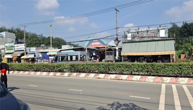SIÊU PHẨM NHÀ PHỐ CAO CẤP BẾN CÁT - BÌNH DƯƠNG