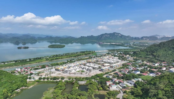 Bán căn Liền kề 4 tầng tại Flamingo Golden Hill đối diện Hồ Tam Chúc Giá 5,8 tỷ.