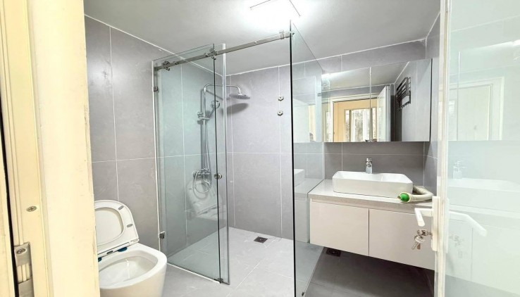 VĂN CAO LIỄU GIAI - FULL NỘI THẤT Ở LUÔN - 6 TẦNG THANG MÁY - 20M RA PHỐ - AN NINH TỐT - HƠN 14 TỶ