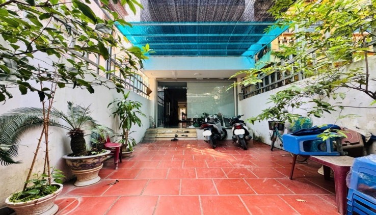 Ba Đình - ô tô 7 chỗ trong nhà - Ngõ thông - gần phố - chỉ 15,5 tỷ