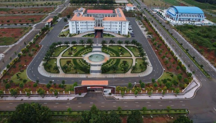 Bán lỗ lô đất 250m2 có 100 thổ cư, giá 280tr, cách trung tâm HC 400m. đường 10m