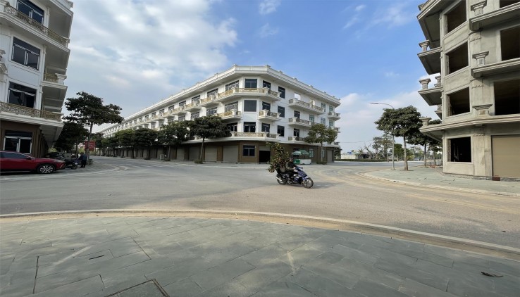 NHÀ PHỐ 4 TẦNG, 3,2 TỶ, BAO SỔ. NHẬN NHÀ, SANG TÊN NGAY. ĐẠI LỘ CSEDP. LH: 0966 343 969