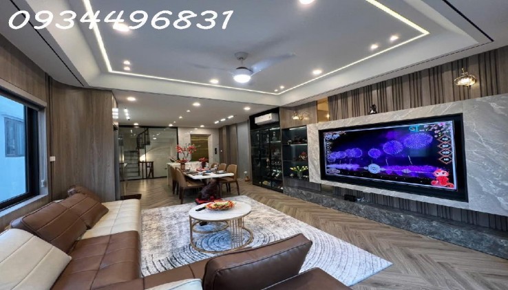 50M NHÀ PHỐ Ô TÔ THANG MÁY MẶT TIỀN RỘNG DỌN ĐỒ ĐÓN TẾT CHỈ NHỈNH 9 ĐỒNG