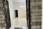 Cho thuê nhà nguyên căn ngõ 152 Đông Thiên, chỉ 6 Triệu, 2 tầng, 3 ngủ, vào ngay