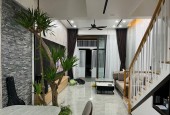 CHO THUÊ KHÁCH SẠN MẶT TIỀN PHẠM VĂN ĐỒNG - 16 PHÒNG + THANG MÁY