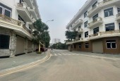 CẶP CĂN GÓC, NGÃ TƯ HÀ HUY TẬP, SANG TÊN SỔ NGAY. XUẤT NGOẠI GIAO DUY NHẤT. LH: 0966 343 969