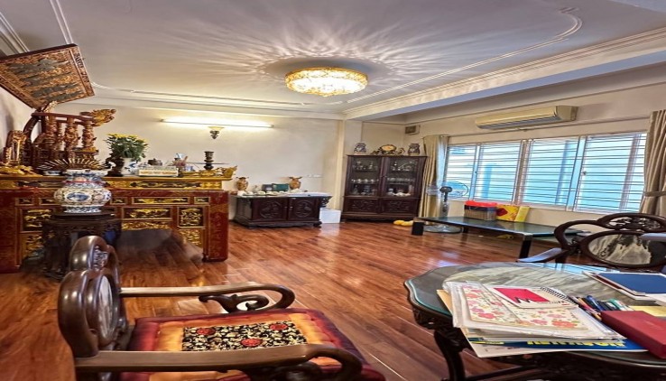 Nguyễn Văn Huyên Cầu Giấy - lô góc - MT rộng - gần phố - 66m chỉ 15 tỷ
