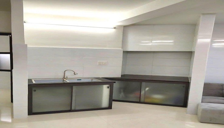 Bán Nhà Mới Về Ăn Tết,Ngay Trung Tâm Hẻm 3m Phường Vạn Thắng