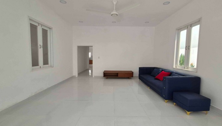 CHỦ NGỘP QUÁ NGỘP NHÀ CẤP 4 MỚI TINH, HẺM XE TẢI, NGANG KHỦNG 8.6M, NGAY TRƯỜNG NGUYỄN THỊ NUÔI - BAO ĐẦU TƯ - CHỈ HƠN 20Tr/M2.