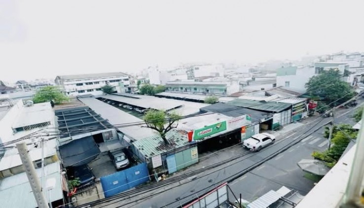 VỊ TRÍ KINH DOANH ĐỈNH - NGAY GẦN AEON TÂN PHÚ - 108M - 4 TẦNG - 5PN NHỈNH 8