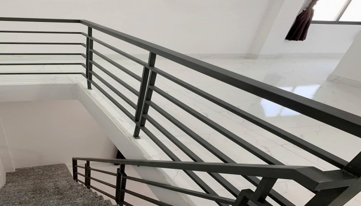 BÁN NHÀ MỚI 2 TẦNG GẦN CẦU HÀ RA HẺM 2/4 VĨNH PHƯỚC