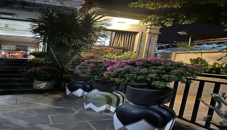 Bán Biệt thự View sông siêu đẳng cấp 400m2, 5 tầng, hầm, 18Tỷ Hà Huy Giáp, Quận 12