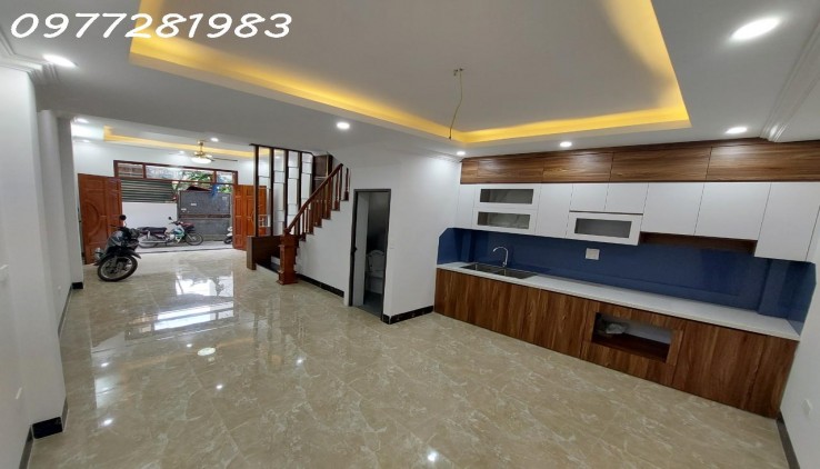 Cắt lỗ nhà mới Cạnh Nhồn, lô góc, morning, 4 ngủ giá 4.8 tỷ