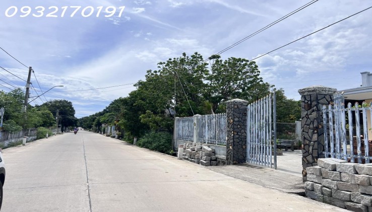 CƠ HỘI ĐẦU TƯ ĐẤT Trồng lúa nước Xã Cam Thành Bắc- Huyện Cam Lâm.  - 2794M2 GIÁ 650 TRIỆU - SỔ ĐỎ- Đất có 2 mặt tiền trước sau.