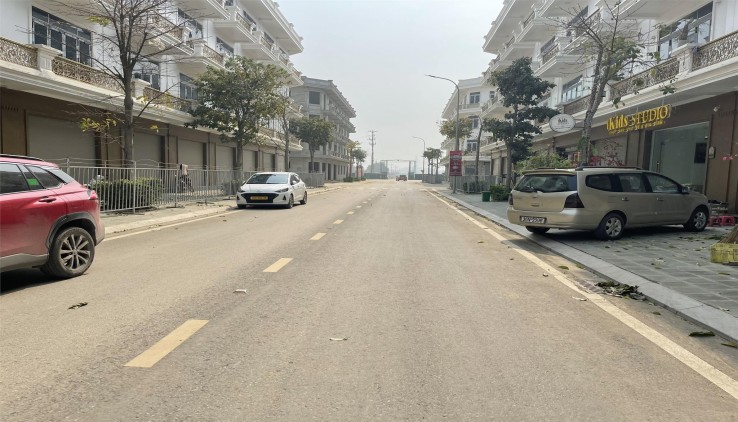 NHÀ 4 TẦNG, GIÁ 3 TỶ 250  (BAO SỔ). TRỰC TIẾP CĐT, SẴN SỔ, TP.THANH HÓA. LH: 0966 343 969