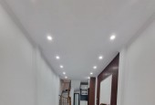 Bán Nhà: Tựu Liệt, 40m2, 5 tầng, gần bãi xe, oto cổng, ô chờ thang máy. hơn 5 tỷ