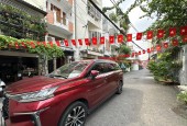 Bán 240m2 đất Cổ Nhuế, ô tô đỗ cửa, ngõ thông, có thể phân lô, giá 27.9 tỷ
