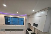 BÁN NHÀ BỒ ĐỀ 45M2* 5 TẦNG* 7.5 TỶ, LÔ GÓC, THANG MÁY