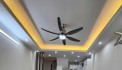 HOA HẬU CẦY GIẤY, Yên Hòa, DT: 30m2, 5 tầng, MT: 4m, giá: 8 tỷ.
