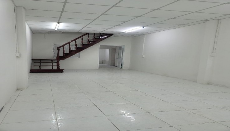 Bán gấp nhà 63m2 Lê Văn Sỹ. Tặng GPXD. Chỉ 100tr/m. Giá 6.6 tỷ( Thương lượng )
