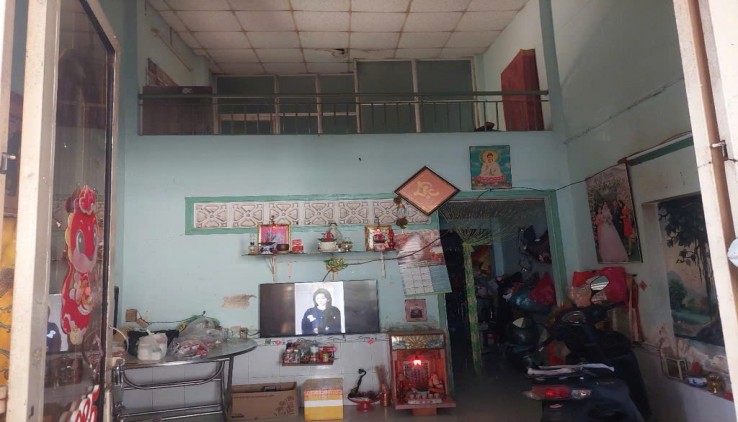 Kẹt Bank Bán đất tặng nhà C4 gác lửng gần mặt tiền TL19, 127m2 giá nhỉnh 4Tỷ