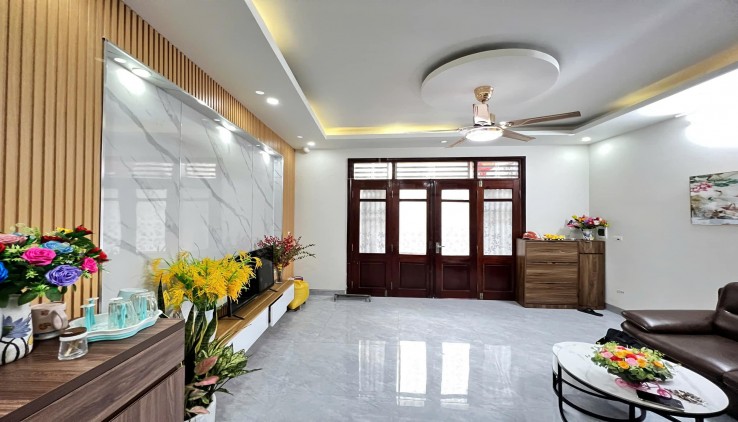 ✳️Bán Nhà Đường Láng  36 M2 4T MT 6M, Chỉ 5.6 Tỷ  Nhà Đẹp Gần Phố - Ngõ 3 Gác Đống Đa ✳️