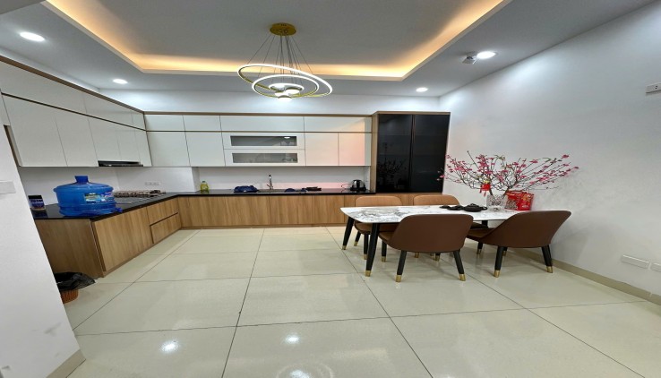 Cần bán nhà khu Ngã Tư Sở, Vũ Tông Phan, Quận Thanh Xuân, nhà mới 5 tầng, mặt ngõ thông kinh doanh. Nhỉnh 10 tỷ