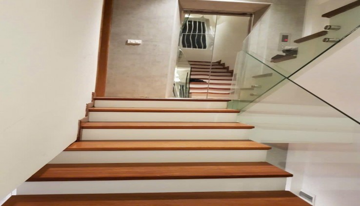 BÁN NHÀ NGUYỄN TUÂN-THANH XUÂN-70M-5T-28.8TY
LH: 0982.769.586