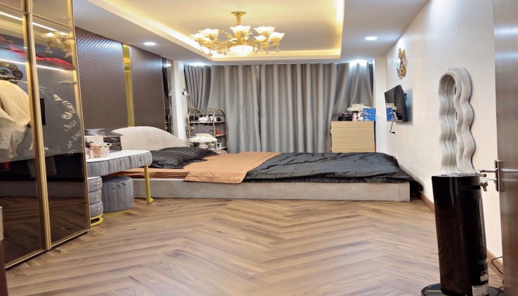 Bán nhà Khâm Thiên, Đống Đa, 28m², 5 tầng, 4.8 tỷ, sổ đỏ