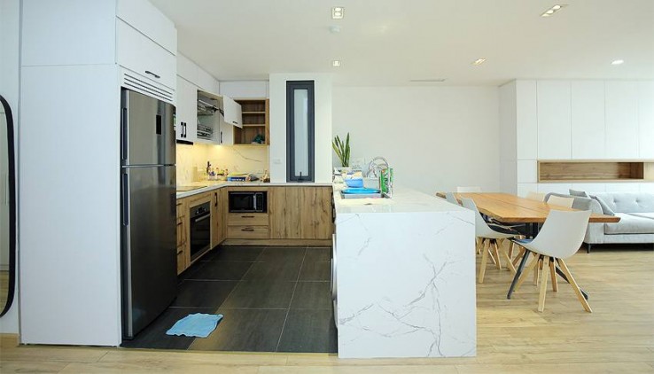 GÀ ĐẺ TRỨNG VÀNG-Tòa Apartment Phố Xuân Diệu 178m/8 Tầng Thang máy/MT 9.3m-64 Tỷ