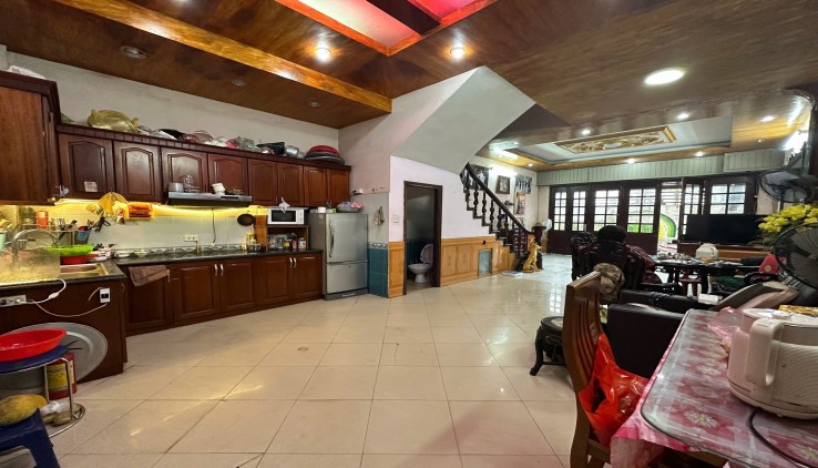 BÁN NHÀ MẶT PHỐ CỰ LỘC – HÀNG XÓM ROYAL CITY – 2 THOÁNG – OTO DỪNG ĐỖ - 5.2m MT - 60m2 – 17 TỶ