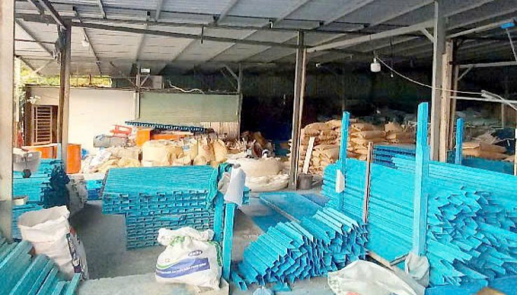 Kẹt bán GẤP 200m2 đất thổ cư 100% tặng kho xưởng mặt tiền TX48 Quận 12, chỉ hơn 5Tỷ