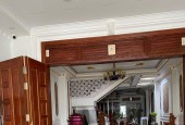 Bán nhà phố Nguyễn Thái Học - 1 nhà ra phố - 95m chỉ 12.5 tỷ