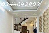 Nhỉnh 5 tỷ căn nhà 3 tầng x 35m2 -NGÕ 122 KIM GIANG- ĐẠI KIM (đi bộ đi học )