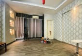 SIÊU PHẨM DƯƠNG QUẢNG HÀM, CẦU GIẤY, 50M, 6T, MT 5.5M, PHÂN LÔ, OTO, Ở SƯỚNG, 16 TỶ. 0937651883.