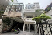 Bán nhà Sân Vườn-Phố Hoàng Quốc Việt (Phùng Chí Kiên) 164m2/3 Tầng/MT 11m 57 Tỷ