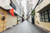 Chỉ 4.5 tỷ có ngay nhà đẹp Định Công Hoàng Mai, DT 32m2*5T, ô tô đỗ cửa, sổ A4, Lh 0975666943