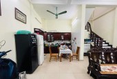 Bán nhà Cầu Giấy, 45 m2, 4 tầng, MT6m, chỉ 10.8 tỷ