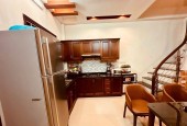 Bán nhà riêng Đê La Thành Đống Đa 22m 4 tầng mặt ngõ thông kinh doanh chỉ 4.x tỷ lh 0817606560
