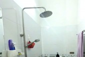 Hiếm, Linh Trung, Thủ Đức, Hẻm ô tô, Gấp bán, 3 tầng mới, DtSd 175m2, Giá 7.6ty