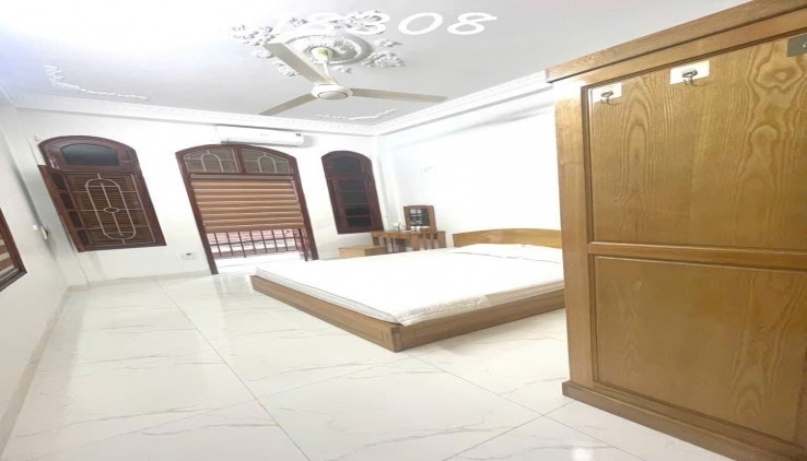 Bán nhà Hoàng Quốc VIệt - phân lô quân đội 39m2 5 tầng 13 tỷ ô tô đỗ