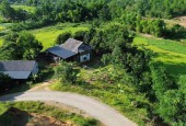 NGHỈ DƯỠNG MAI CHÂU CHỦ CẮT LỖ LÔ ĐẤT GẦN 3000M, SẴN NHÀ, VỆ SINH KIÊN CỐ TẠI MAI CHÂU-HB