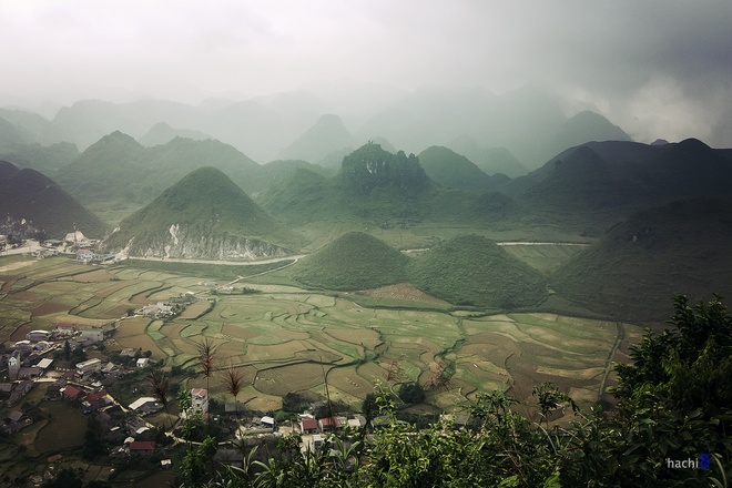Mây vờn núi Hà Giang